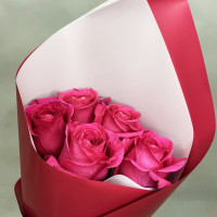 Букет с розовыми розами «Удивительный»